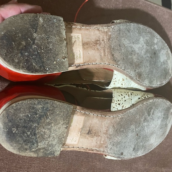 Latitude Femme Patent Leather and Laser Cut Leather Lace Up Flats - Picture 4 of 10